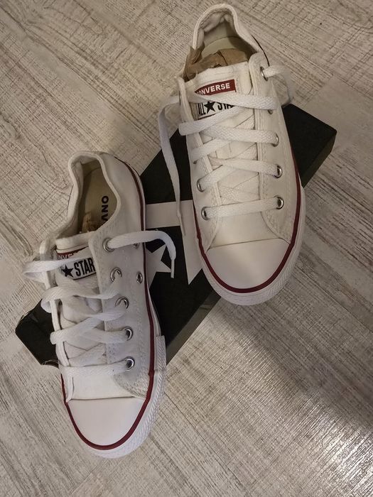 Teniși converse albi marimea 32