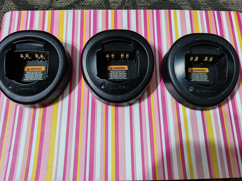 Lot statii Motorola GP3442 2 buc + 2 incarcatoare
