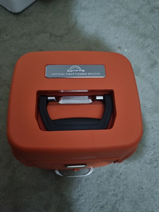 Сварочный аппарат Ai 9 для оптических волокон от компании Signal fire