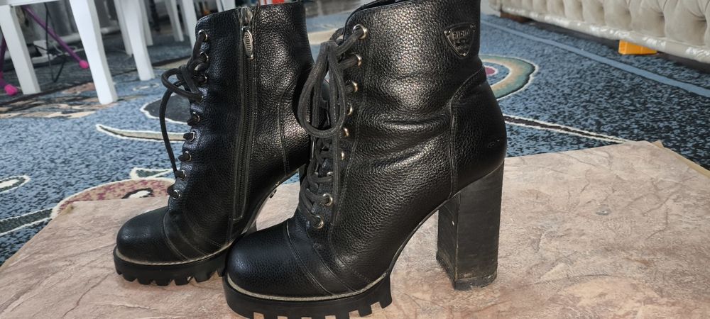 Продам Зимнюю обувь