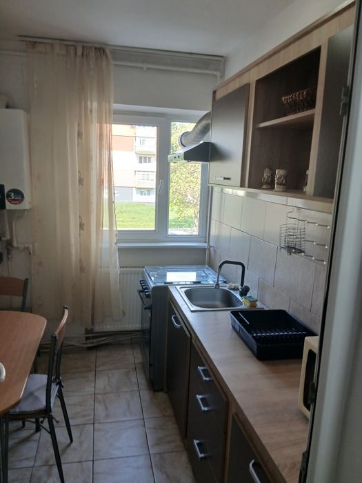 Închiriez Garsoniera