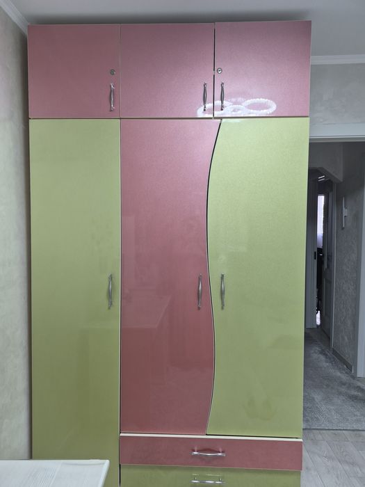 Продам шкаф 3х дверный