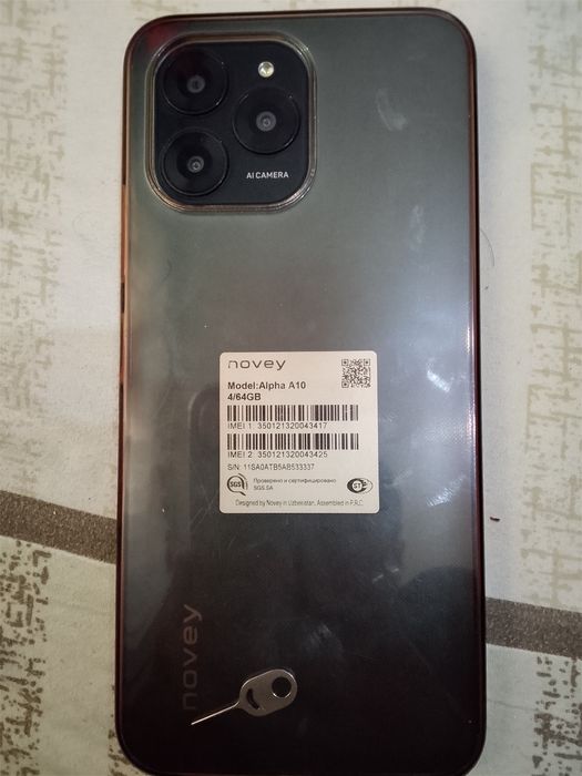 Novey Alpha a10 smartfon