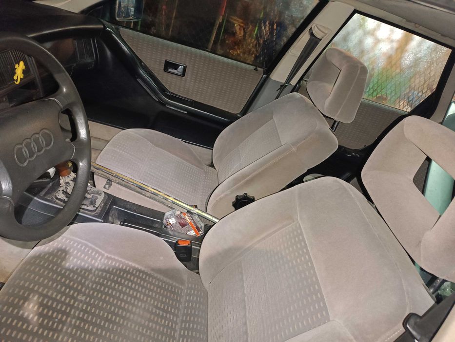 Ауди 80 на части Audi 80