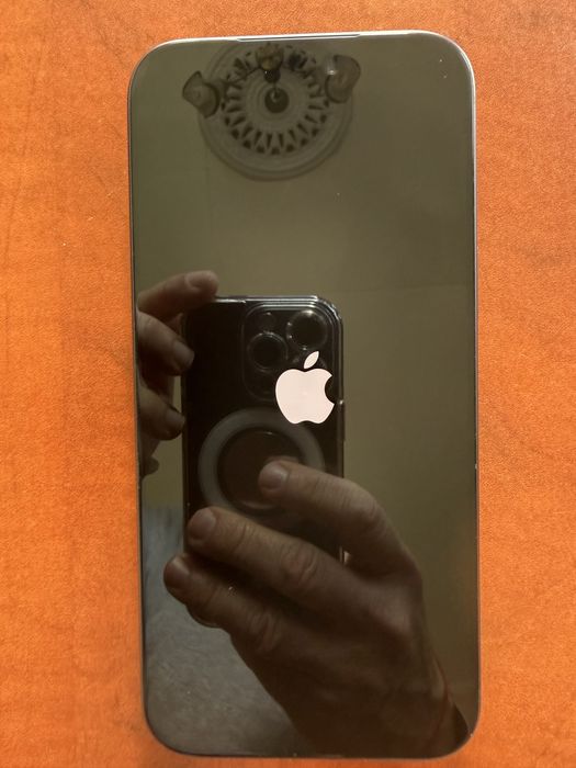 Iphone 17 pro max 256 GB deep blue като нов