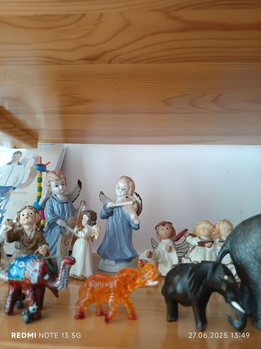 Останали последни бройки от колекцията на слончета