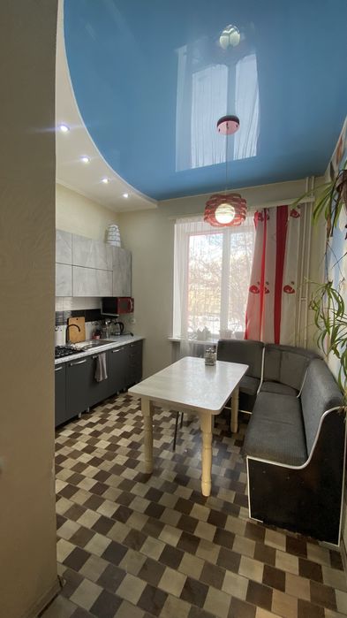 2-комнатная квартира | 50 м² | центр, парк | потолки 3