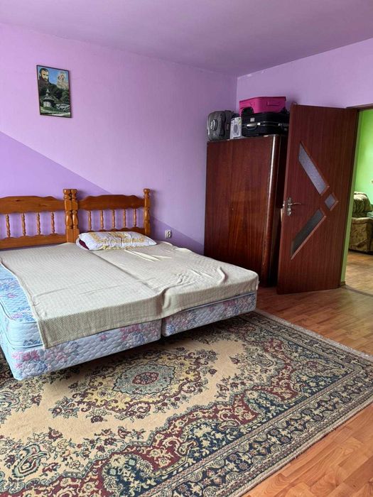 Casa cu curte si gradina in Cristian