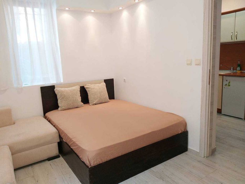 AMORE 1- Двустаен апартамент в идеален център на 1 мин. пеша от плажа