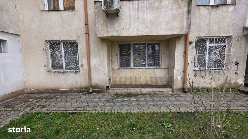 Vand ap cu 2 camere parter Scoala 5