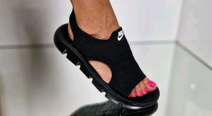 Дамски сандали Nike