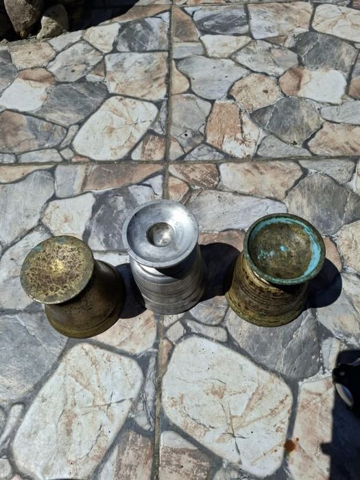 Две бронзови стари хаванчета