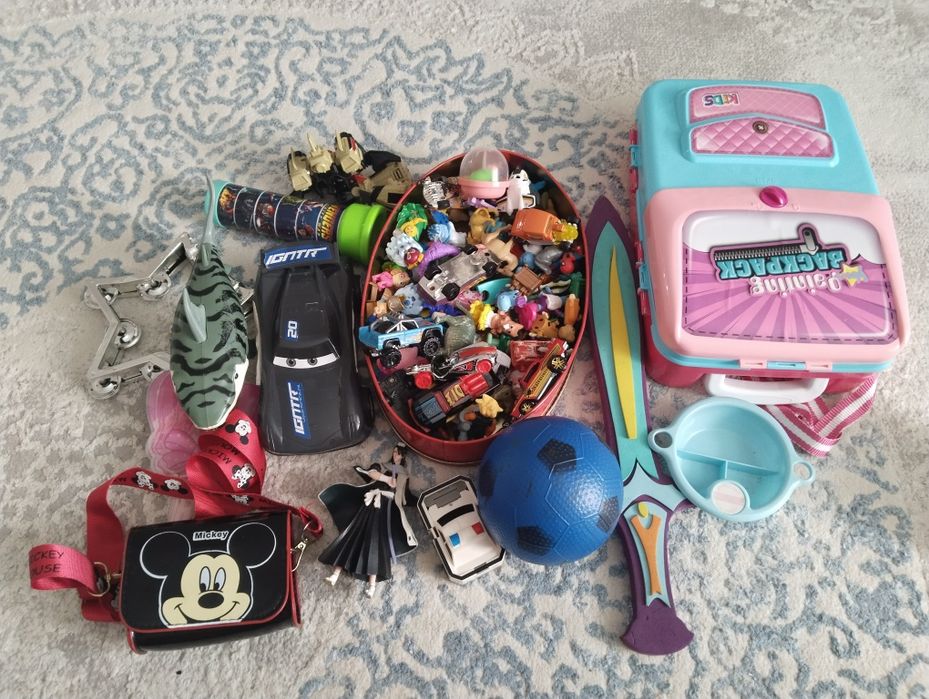 За все игрушки 1000тенге