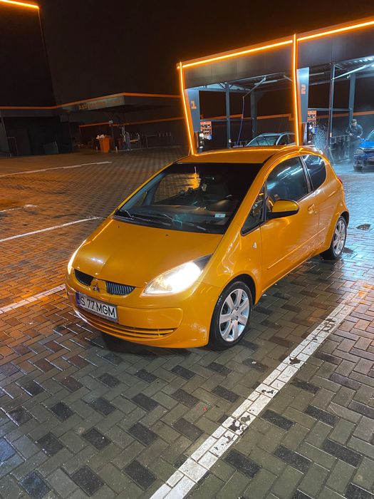 Mitsubishi Colt 1.3 Benzină