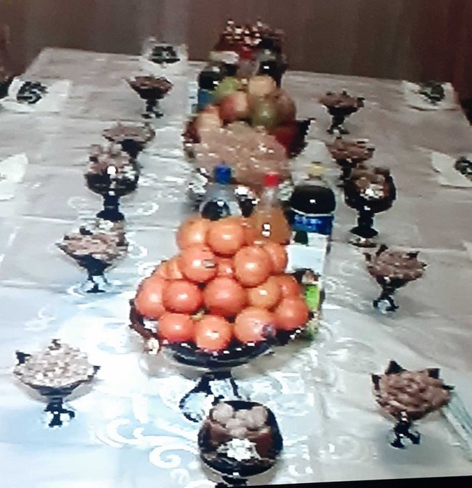 Uzumli chinni idishlar