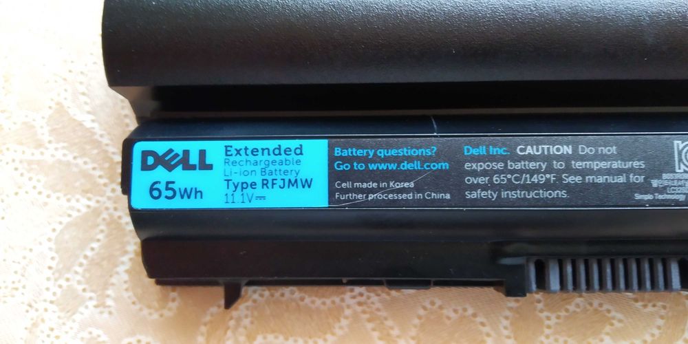 Продавам батерия за лаптоп DELL Latitude E6230(за смяна елементи)
