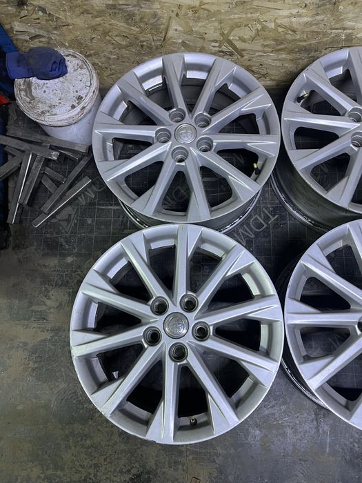 Тайота r17 диски