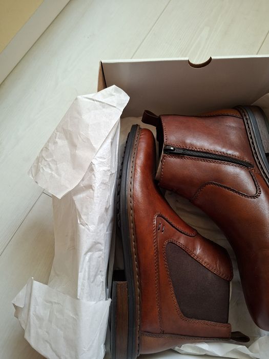 Ghete Rieker elegante