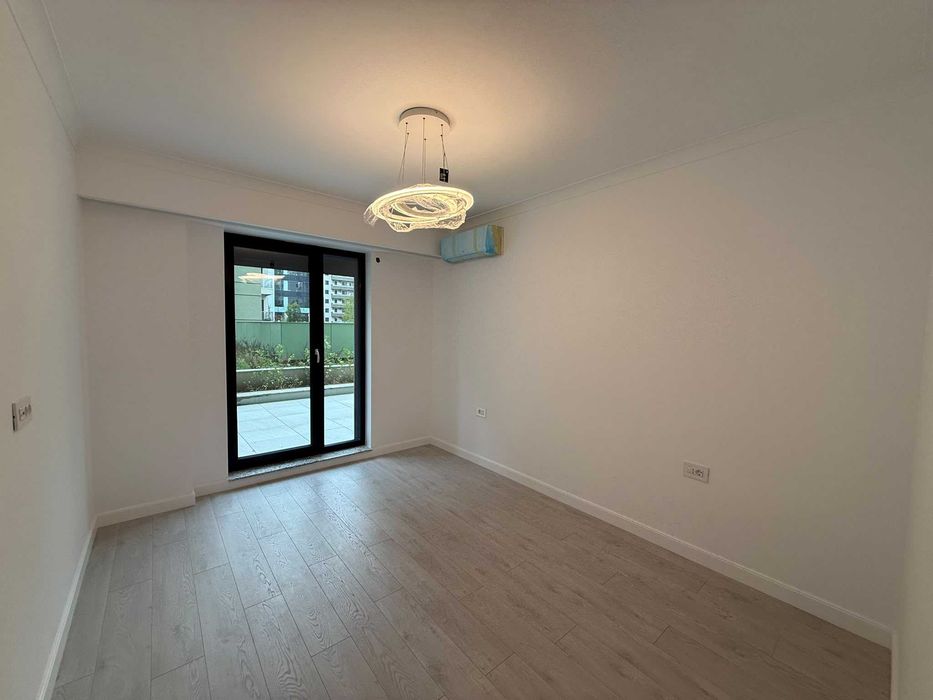 Spatiu Comercial Premium de Inchiriat | NOVUM SPLAIUL INDEPENDENȚEI | 74,1 MP + 31,8 MP TERASĂ | PARCARE