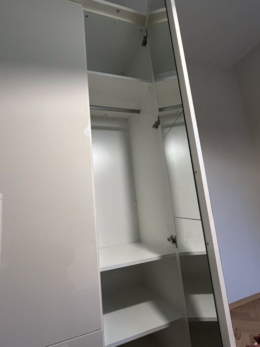 Продавам луксозен гардероб