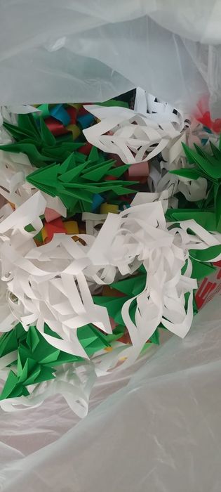 Ёлка и украшения