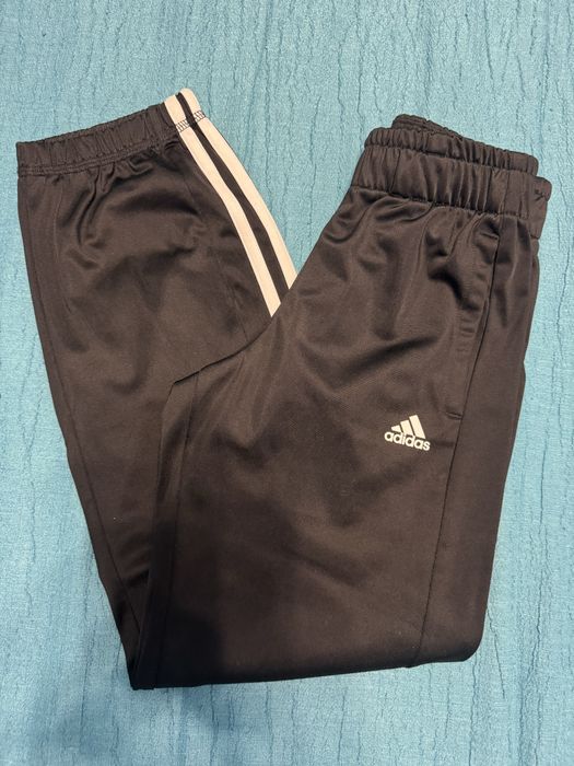 Спортно долнище на Adidas за момче, 9-10г. 140см