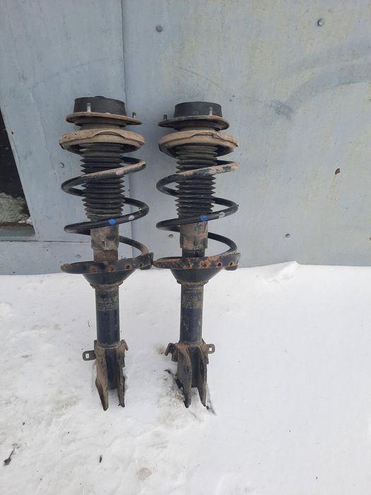 Передние стойки на субару