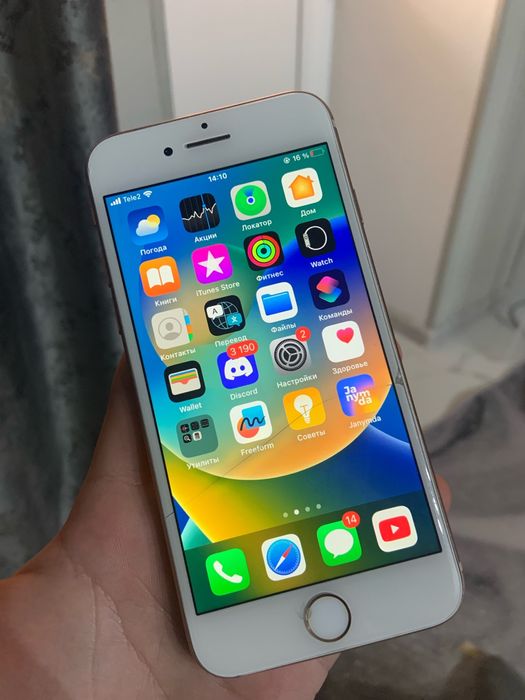 Продам айфон 8 на 64