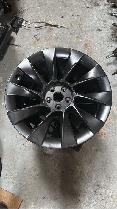 Janta Tesla Model Y 20” Induction originale