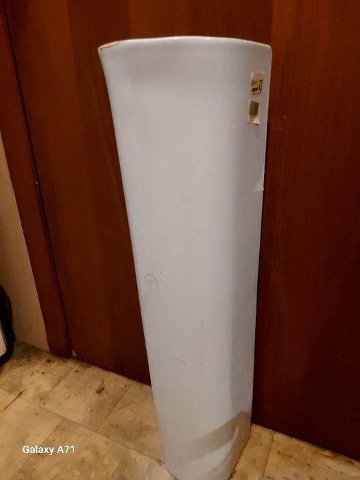 Раковина со стойкой