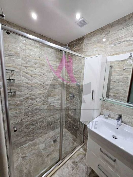 Дава се под наем Тристаен апартамент в Варна, Бриз - 130 кв.м за 850 € - Снимка #5