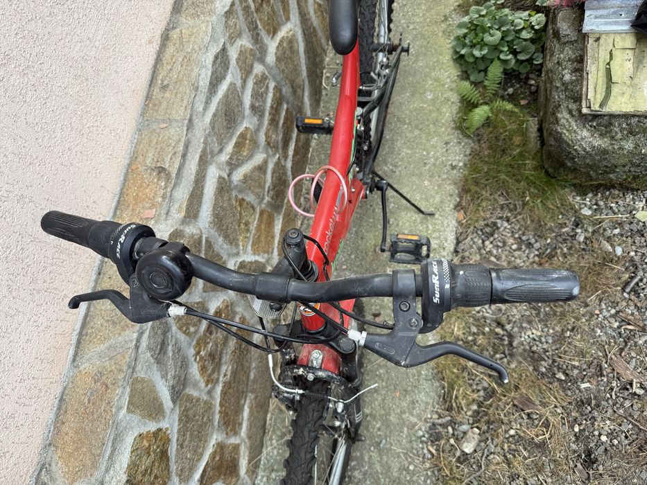 Bicicletă mountain bike