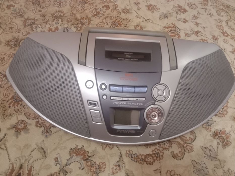 Магитофон LG с радио