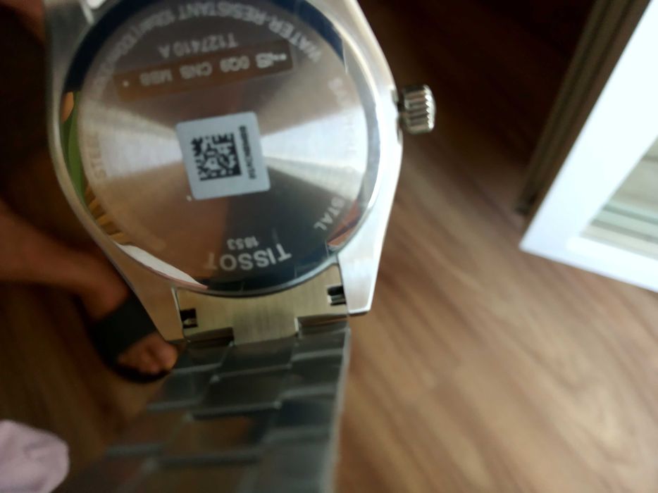 Часовник TISSOT, швейцарски,