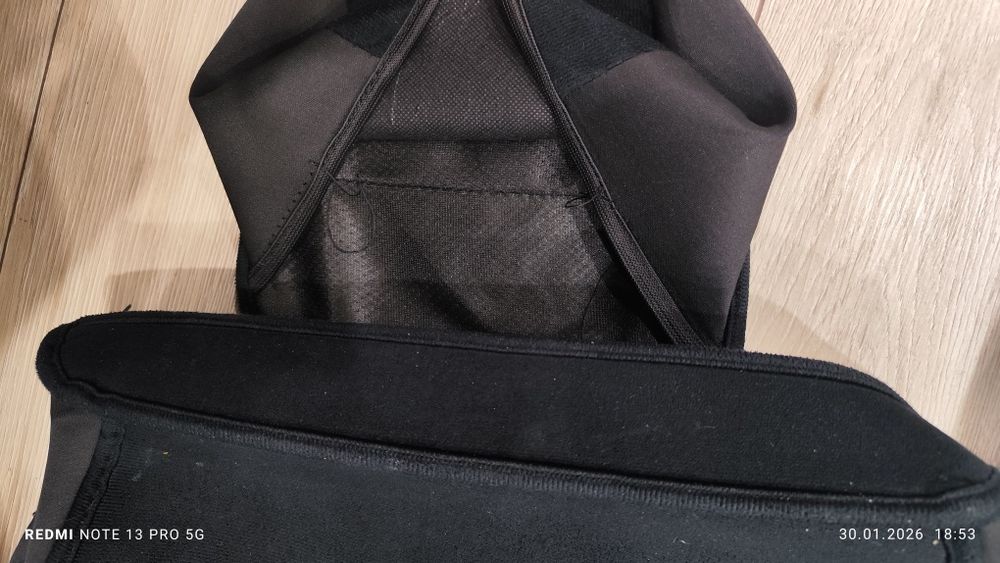 Продаю автомобильный чехол на седан