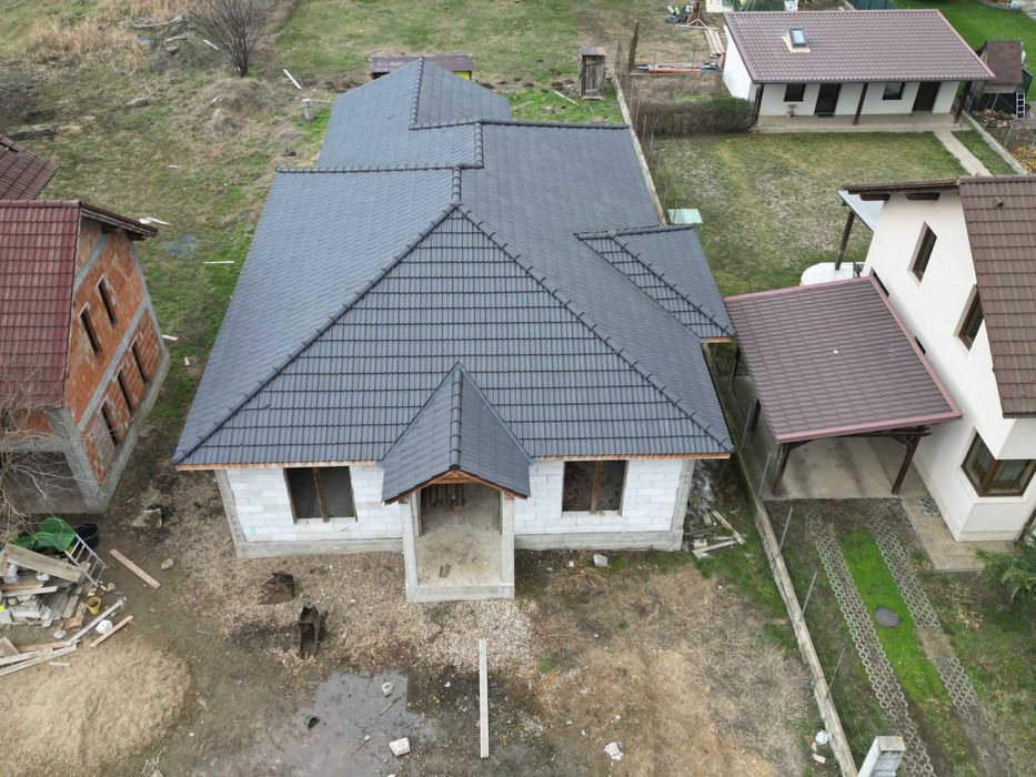 Casă la roșu în Livada, teren 600 mp