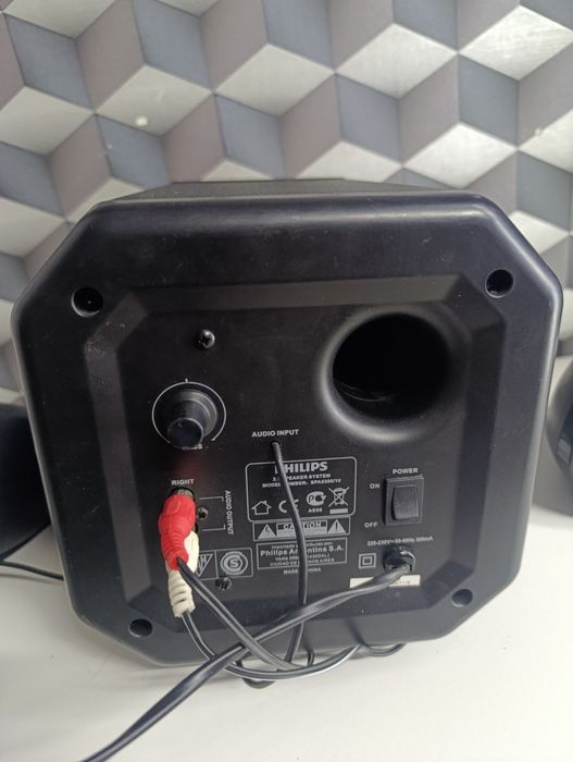 Sistem audio Philips 2 +1 perfect funcțional
