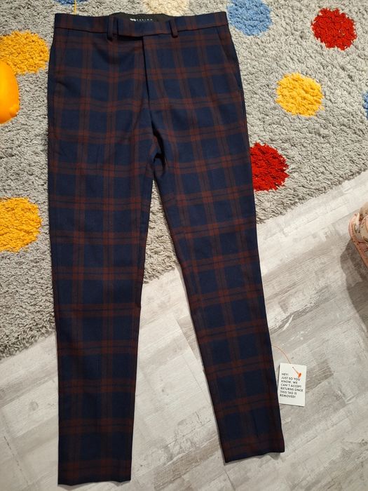 Pantaloni bărbătești eleganți/ocazie skinny fit noi