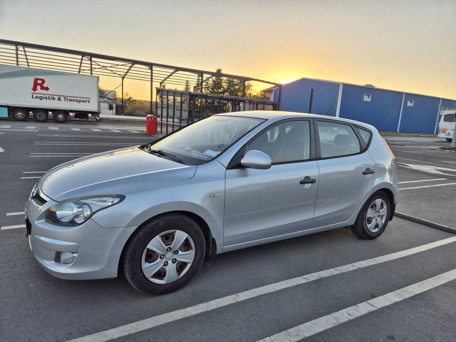 HYUNDAI i30 2010 — imagine 4