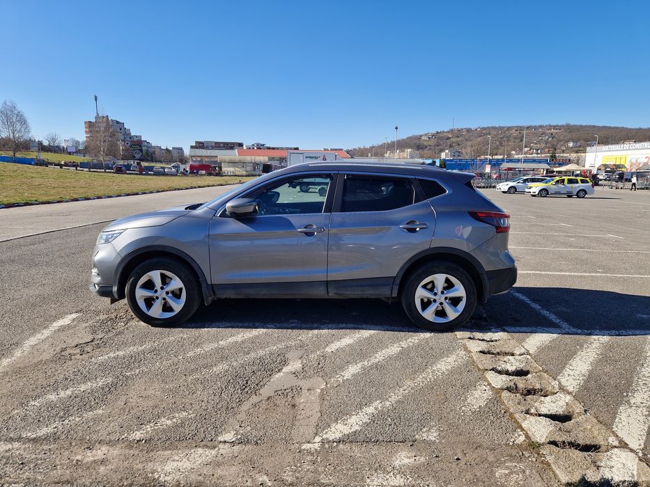 Vând Nissan Qashqai