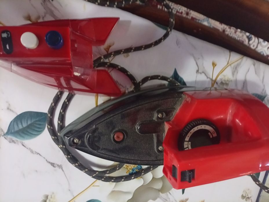 Утюг оригинал.Интернационал