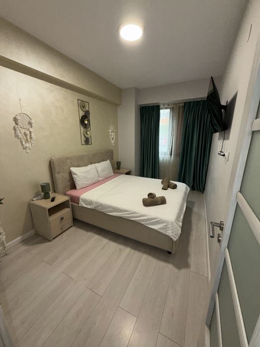 Vand apartament zona palas 3 camere