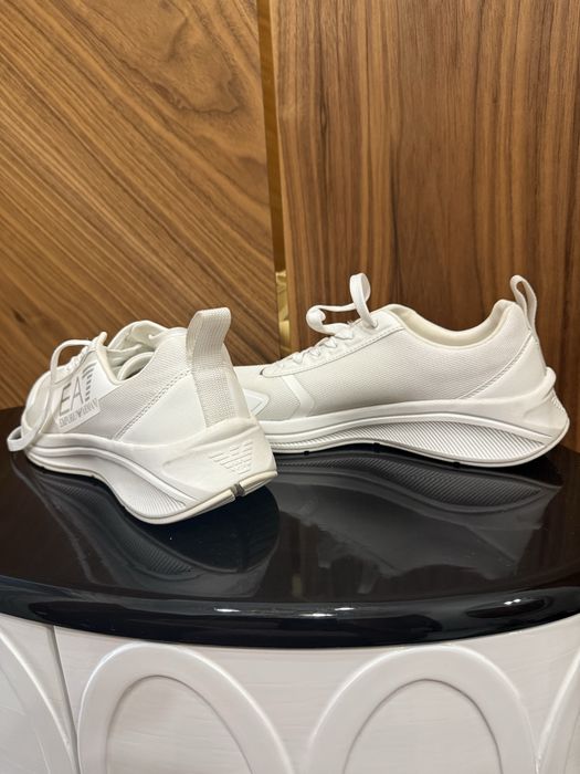 Крассовки Emporio Armani