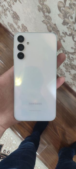 Samsung a15 srochna sotiladi