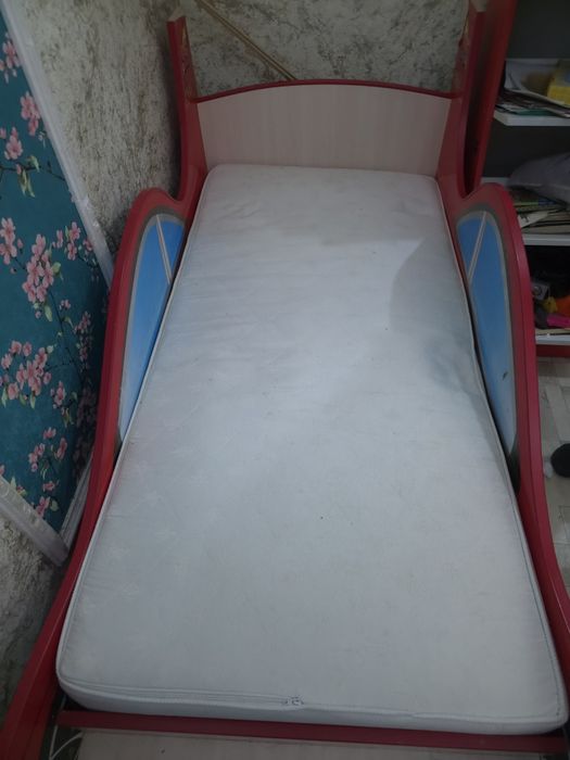 Продам детскую кровать