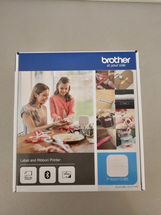Brother PT-P300BT P-touch CUBE nou, sigilat, 200 lei – imprimantă etichete Bluetooth, compactă