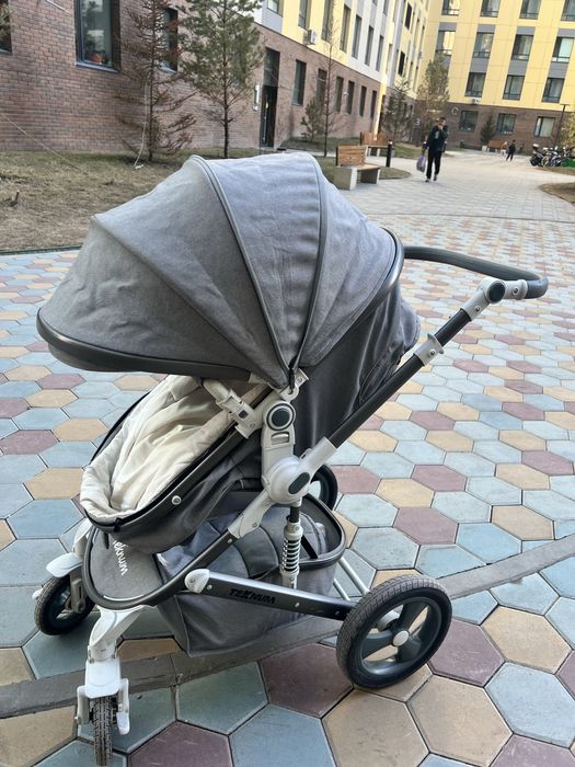 Коляска в хорошем состоянием