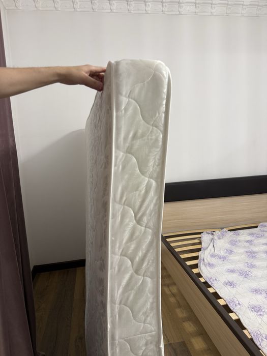 Матрас 160/200 б/у