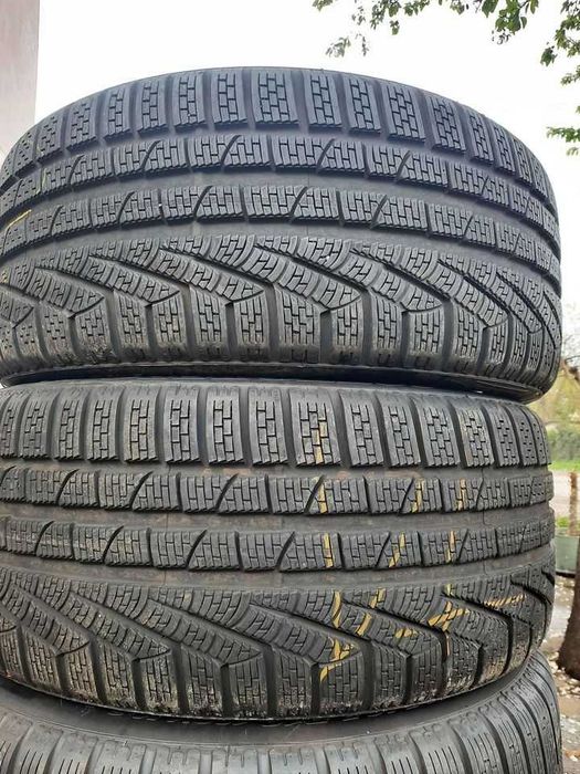 Спорт пакет 235/40/19 и 295/35/19 Pirelli, 2бр - 6,5мм, 2бр - 6,2мм