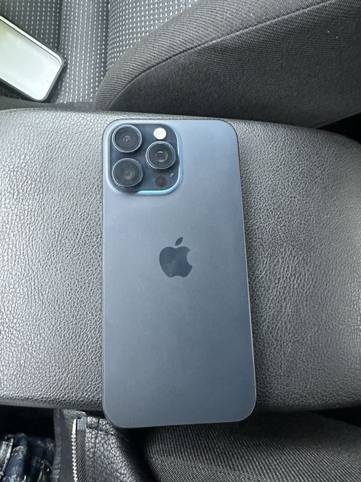 De vanzare iphone 15 pro max